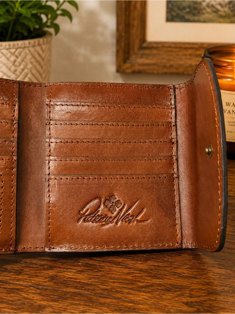 Patricia Nash Kiss-Lock Brown Leather Reiti Trifold Wallet RFID